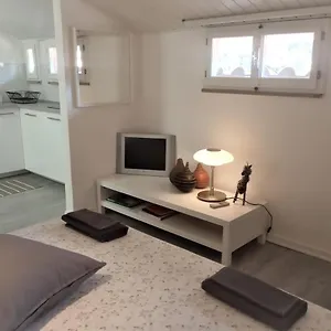 La Mansarda Vicino Stazione Apartament